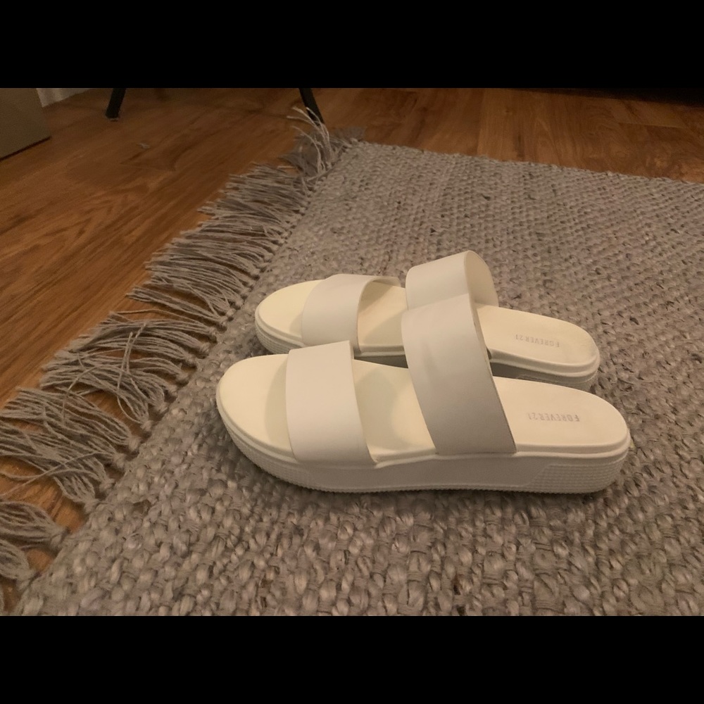 Platform shoes - Picture 3 of 4